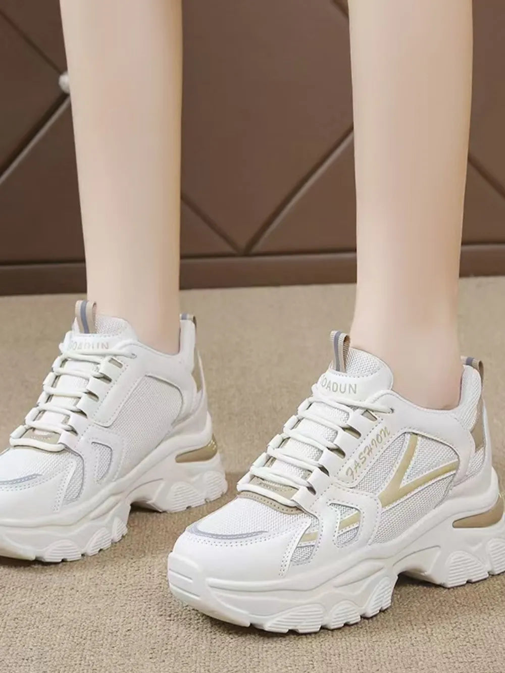 54791159-570b-47f2-b11d-6f0f1e1abdf4-Max